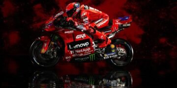 Nike Invented Self-Lacing Sneakers Because the Future Is Now