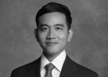 Ijazah Gibran: Bukan Cuma Lulus, Tapi Juga Lolos Polemik