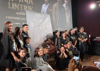 Sosok Ketiga: Lintrik, Saat Cinta Terseret ke Dunia yang Tak Terlihat