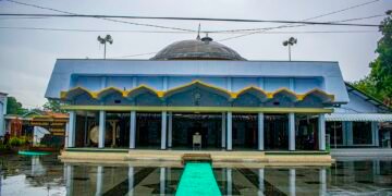 Dari Langgar ke Layar: Ketika Pesantren Diuji oleh Tayangan Satir