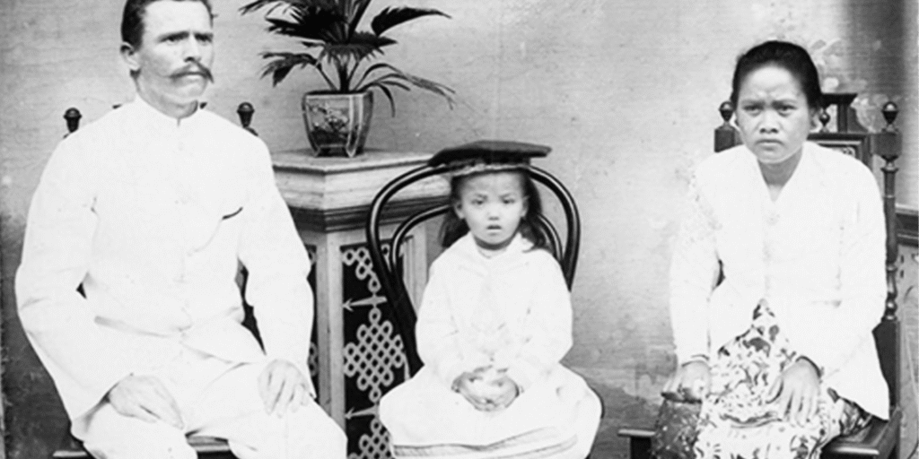 Romantika Nyai: Disetubuhi Sejarah, Dihapus dari Ingatan