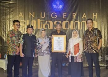 Harumkan Magetan, Guru SMPN 1 Parang Raih Anugerah Sutasoma 2025