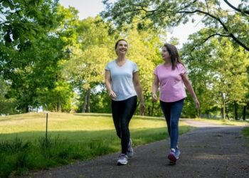 Japanese Walking: Jalan Kaki Rasa Kardio, Efeknya Bikin Jogging Kalah Start