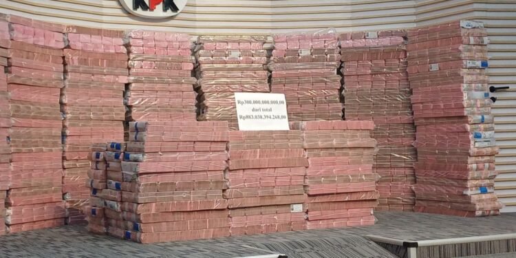 Pameran Uang Bukan Prestasi, Tapi Alarm Korupsi