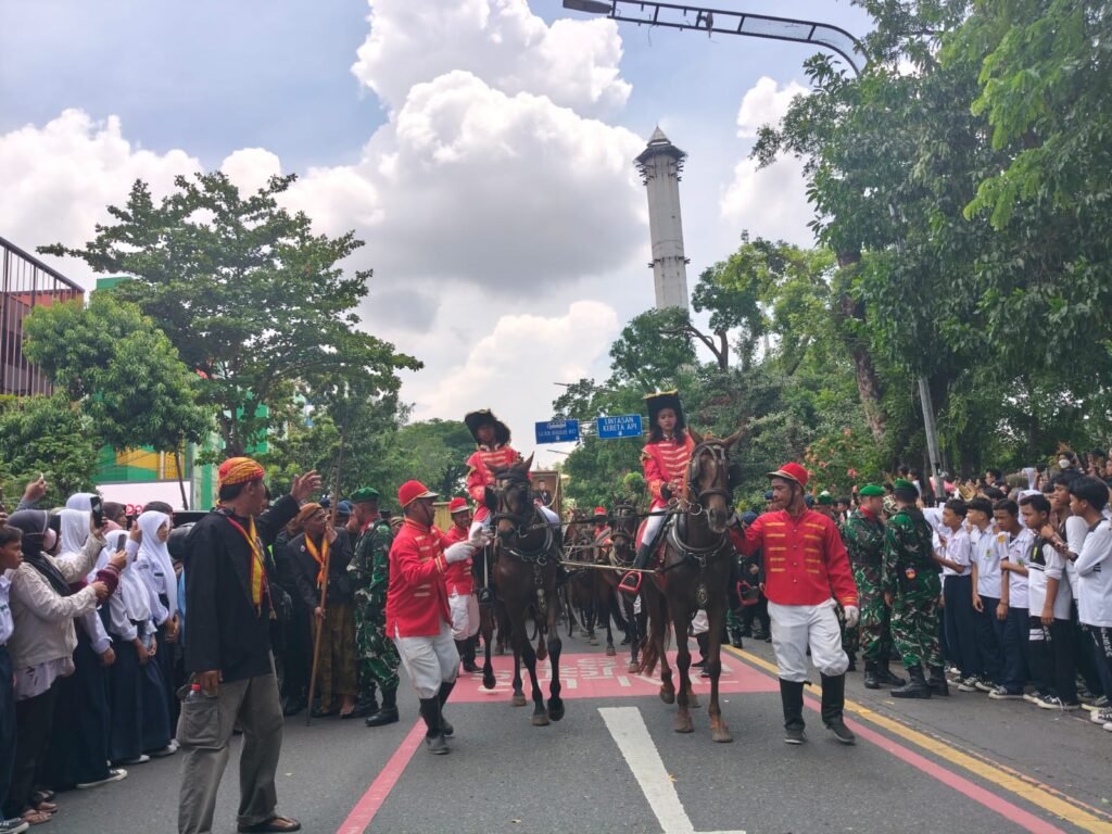 PB XIII Mangkat: Solo Berduka, Jokowi Ikut Lepas Raja ke Peristirahatan Terakhir