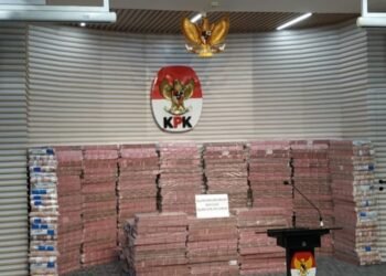 Tumpukan Uang ‘Sewa’: Visual Heboh, Substansi Kemana?