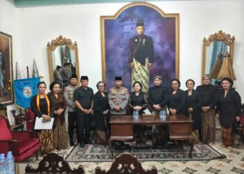 Belasungkawa yang Berpolitik: Tafsir di Balik Kunjungan Kapolri ke Keraton Surakarta