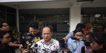 Benang Kusut Pelimpahan Kasus Minyak Mentah antara Kejagung-KPK