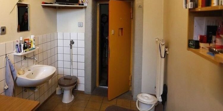 Narapidana, Ruang Sunyi, dan Upaya Menjadi Manusia Lagi