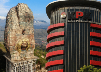 Monumen Reog, Monumen Duit Rakyat: Ketika Patung Singa Lebih Jujur dari Pejabatnya