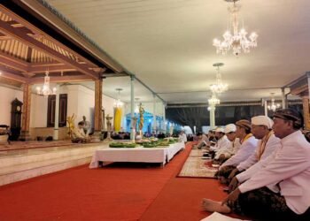 Penuh Khidmat Kraton Surakarta Gelar Wilujengan 7 Hari Mangkatnya Pakoe Boewono XIII