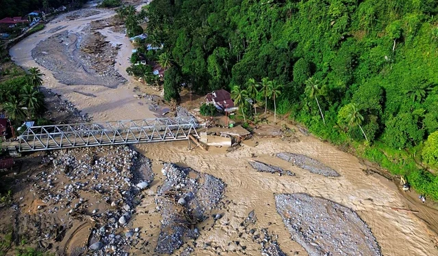 Korban Banjir dan Longsor di Sumatera Capai 1.137 Jiwa