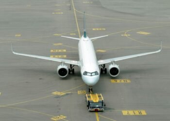 Hilang 13 Tahun, Pesawat Boeing Ini Tiba-tiba Muncul di Pojok Bandara