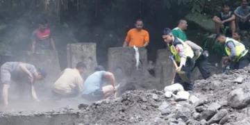 Wisata Alam Guci Diterjang Banjir: Salah Cuaca atau Salah Kelola?