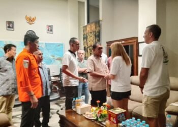 Gubernur NTT Temui Keluarga Pelatih Valencia yang Hilang