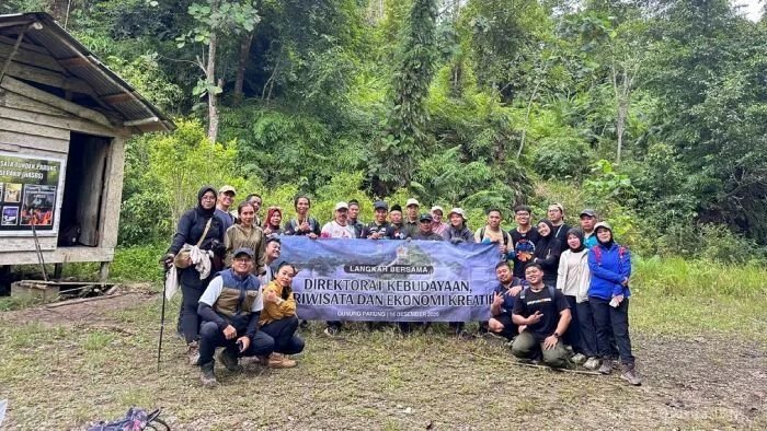 Hiking Rasa Budaya: Gunung Parung Jadi Wajah Baru Wisata IKN