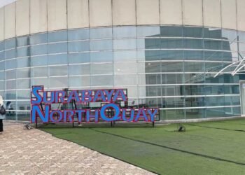 Surabaya North Quay: Antara Kerja, Cahaya, dan Keheningan