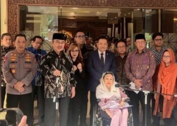 GERAKAN NURANI YANG BERGETAR DI PULAU BESAR