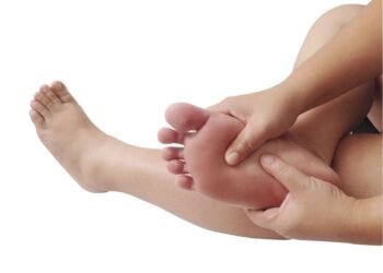 Telapak Kaki Nyeri, Asam Urat atau Cuma Kecapekan?