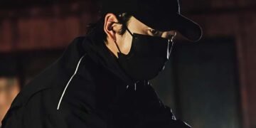 Film he Atypical Family: Iri Hati dan Karma