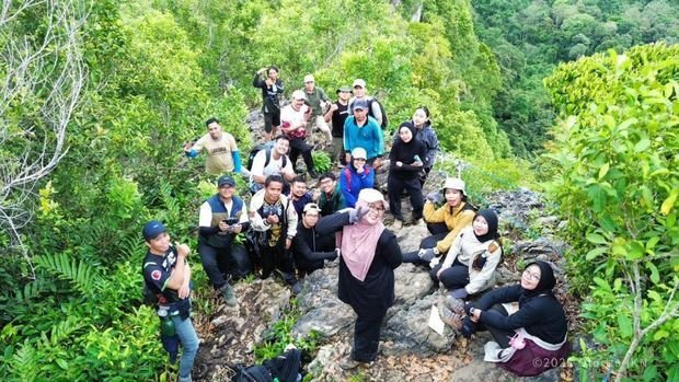Hiking Rasa Budaya: Gunung Parung Jadi Wajah Baru Wisata IKN