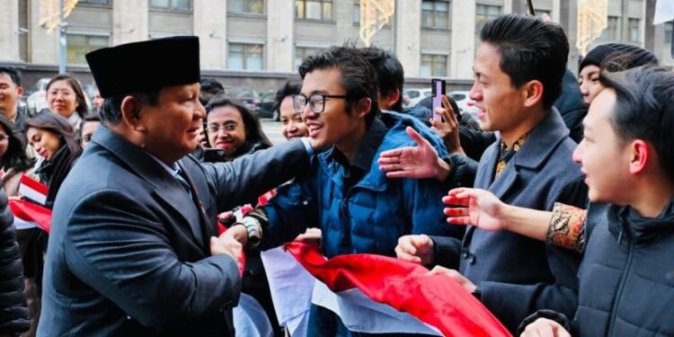 Prabowo Disambut Hangat Diaspora Indonesia di Moskow