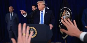 Trump Ancam Tarif Impor bagi Negara Penentang Klaim AS atas Greenland