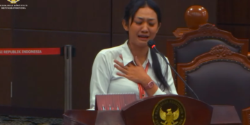 Tangis Keluarga Korban Prajurit TNI Menggema di Ruang Sidang MK