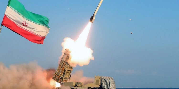 Iran Gelar Latihan Tembak di Selat Hormuz Ditengah Tekanan Militer AS