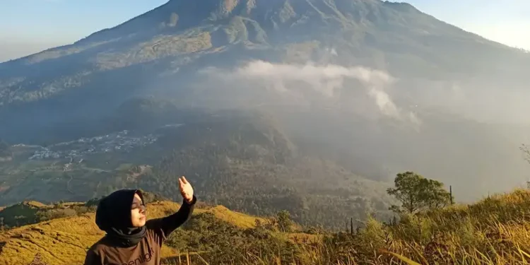 Mongkrang, Bukit Populer yang Menyimpan Diam dan Tanda Tanya