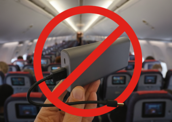 Dunia Tanpa Power Bank: Larangan Maskapai yang Mengguncang Digital