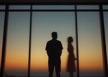 Bersatu Tanpa Pernah Bersama Ketika Cinta Kalah oleh Waktu