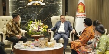 Raja Baru Surakarta Sambangi DPR: Silaturahmi atau Panggung Politik?