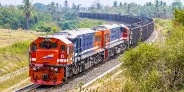 Tiket KA H-3 Lebaran Mulai Dijual Tengah Malam Ini