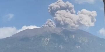 Gunung Marapi Kembali Meletus, Warga Diminta Waspada Ancaman Lahar