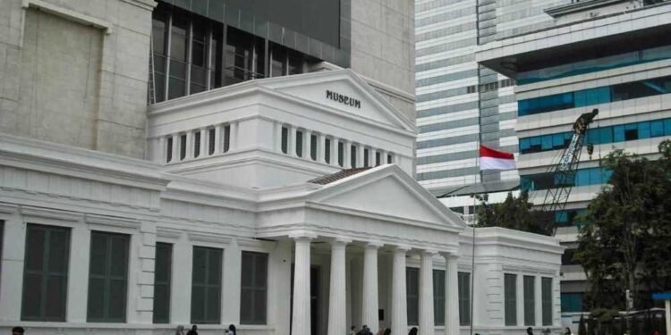 Museum Nasional dan Cara Sejarah Menyapa Generasi Baru