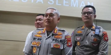 Seragam, Robot dan Nurani