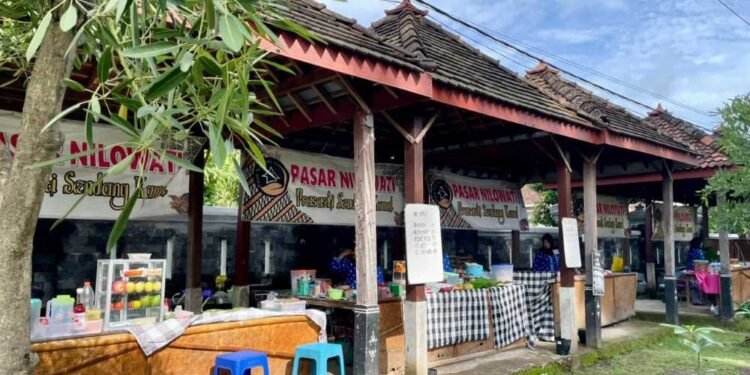 Pasar Nilowati: Kuliner Tradisional di Prasasti Sendang Kamal