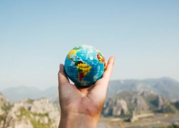 Viral! 12 Agustus 2026 Dunia Tanpa Gravitasi, Faktanya Hoaks