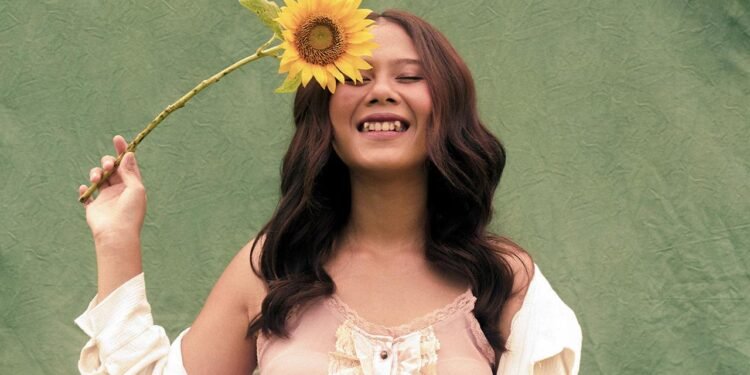 Makna dibalik lagu bertaut