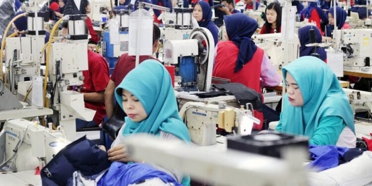 DPR Tegaskan: Bayar THR Tepat Waktu, Jangan Main-main