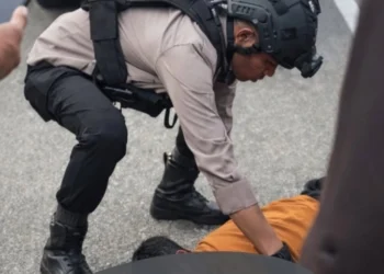 Dipukul Helm Saat Berkendara, Remaja Tual Tewas di Tangan Oknum Brimob