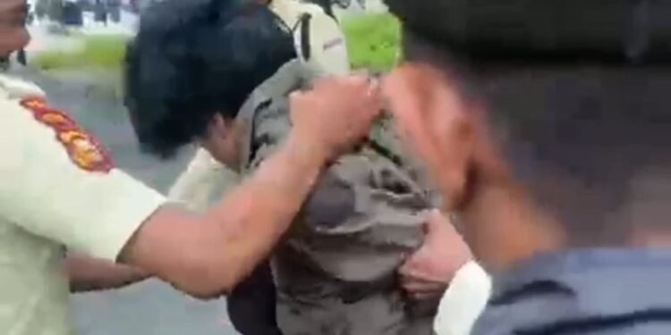 Motif Sakit Hati, Mahasiswi Dibacok di Lantai Dua UIN Suska Riau