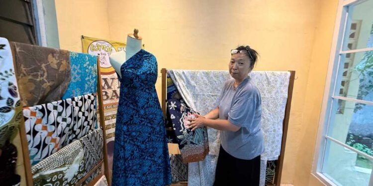 Dari Winongo ke Eropa: Jalan Sunyi Lilik Widya Membawa Batik Mendunia