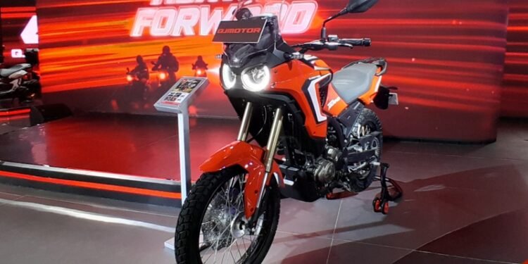 QJMotor Tourino 250 DX: Antara Kebutuhan Mobilitas dan Tren Healing