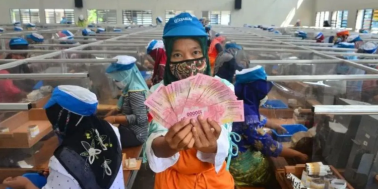 DPR Usul THR Cair H-14 Lebaran 2026, Pekerja Bisa Mudik Lebih Tenang