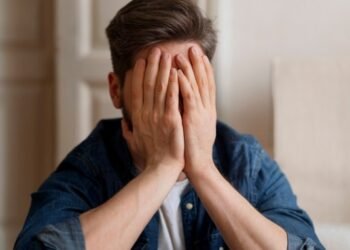 Cowok Nangis Masih Dianggap Lemah, Padahal Luka Tidak Punya Gender