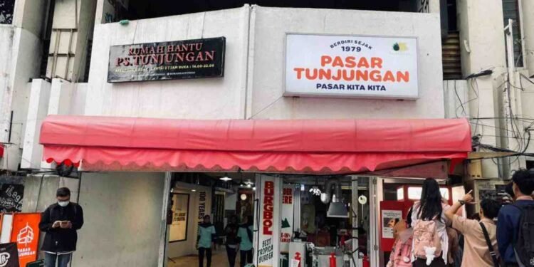 Pasar Tunjungan: Dari Lorong Sejarah ke Spot Foto Anak Muda
