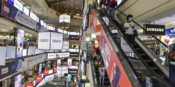 HP China Rontok 23%, Xiaomi Terjun 36%, iPhone 17 Cosmic Orange Meledak!