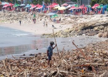 Usai di Tegur Prabowo, Kemenpar Siapkan Operasi Bersih Pantai Bali